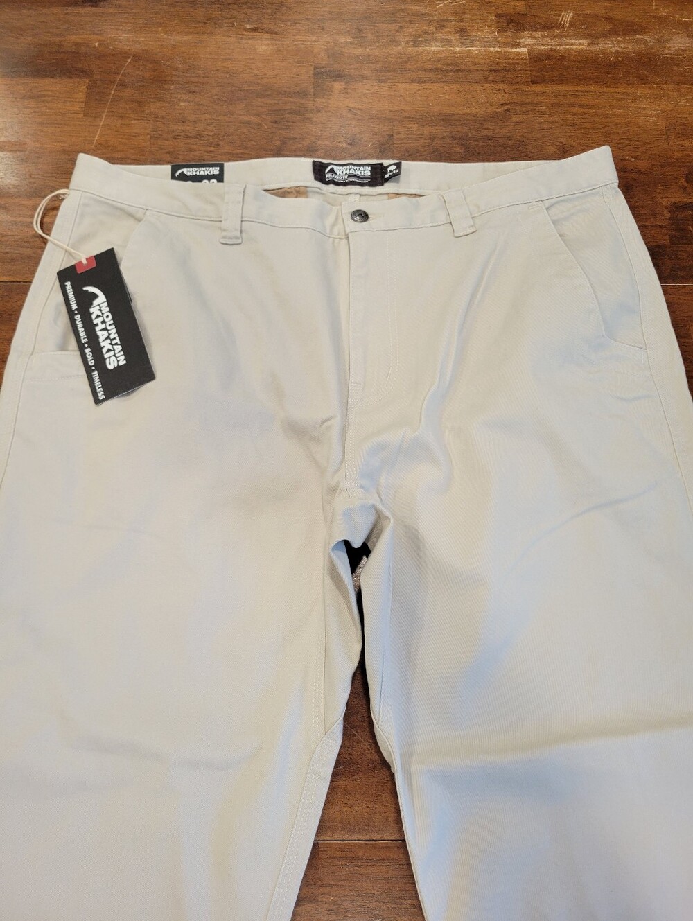 NWT Mountain Khakis 40x32 Mens M's Teton Pant Relaxed Fit Outdoor Stone Color